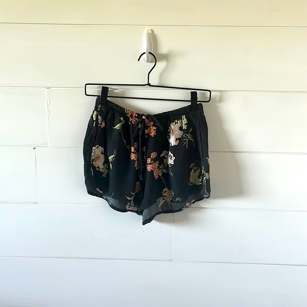Lightweight floral print shorts